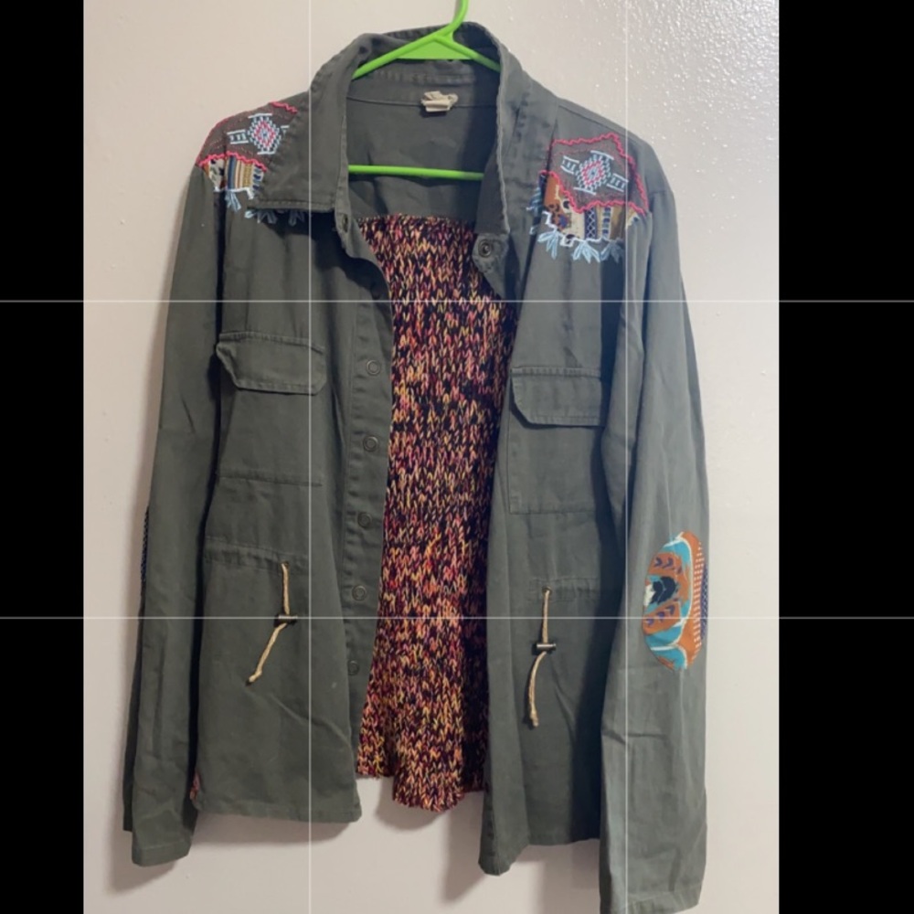 Gimmicks brand jacket from the Buckle size Large